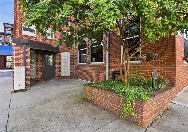 Photo 1 of Single family home for sale at 101 N Chestnut St #4, Winston Salem, NC 27127 | MLS# 1233613 | Listing updated on 2026-10-07