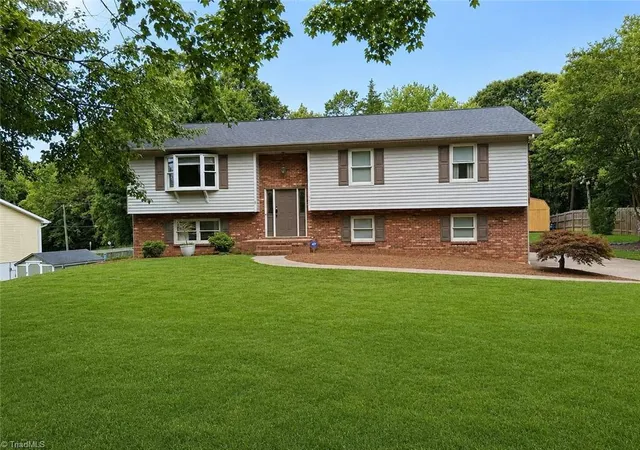 Photo 1 of Sale Pending at 1492 Cedar Frk Rd, Clemmons, NC 27012 | MLS# 1227487 | Listing updated on 2026-09-04
