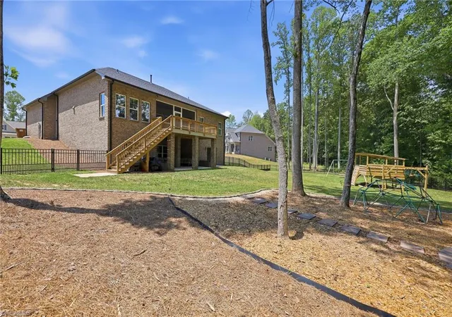 5th image of 278 Vine Ridge Dr, Winston Salem, NC 27127 | MLS# 1226768