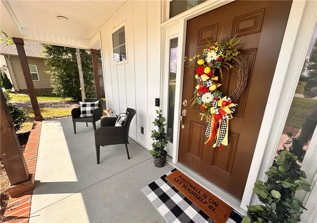 Photo 3 of Single family home for sale at 7625 Monty Dr, Kernersville, NC 27284 | MLS# 1231432 | Listing updated on 2026-09-18
