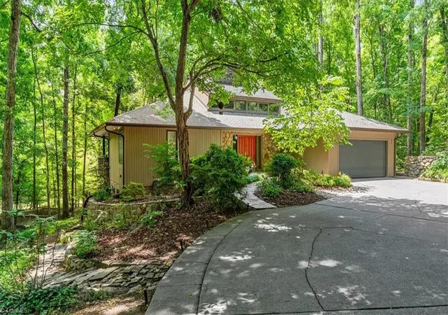 2nd image of 11 Culbreth Ave, Thomasville, NC 27360 | MLS# 1229497