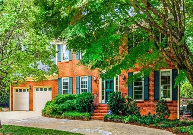 5th image of 707 Sussex Ct, Greensboro, NC 27410 | MLS# 1223968