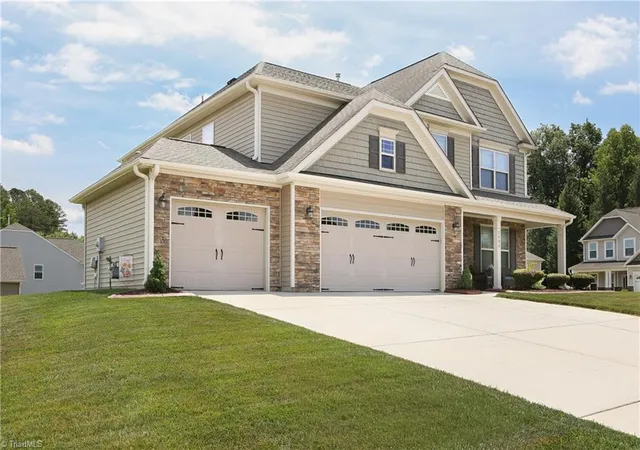 2nd image of 2689 Lamplight Cir, High Point, NC 27265 | MLS# 1224419