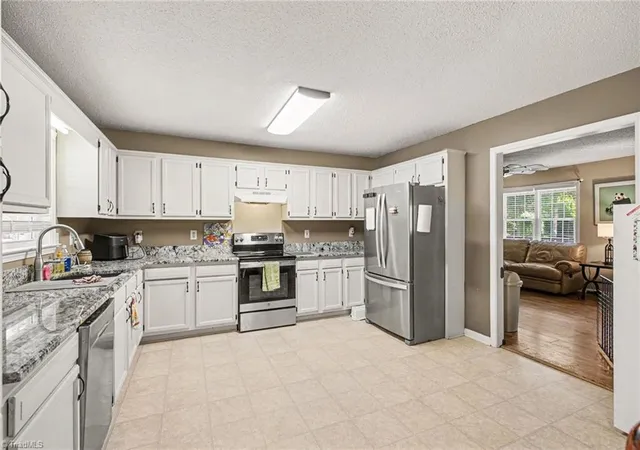 Photo 3 of Single family home for sale at 431 Ervin Dr, Lexington, NC 27292 | MLS# 1229678 | Listing updated on 2026-09-19