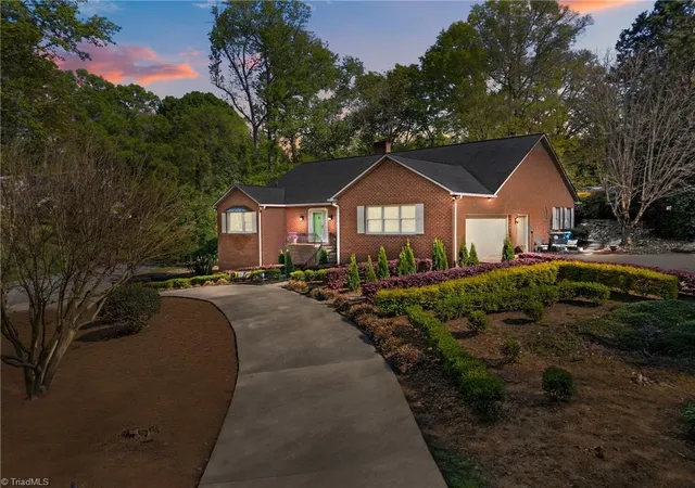 1st image of 961 Confederate Ave, Salisbury, NC 28144 | MLS# 1207292