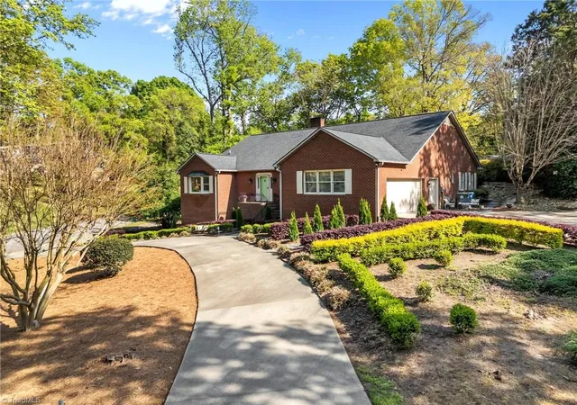 2nd image of 961 Confederate Ave, Salisbury, NC 28144 | MLS# 1207292