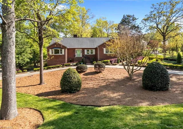3rd image of 961 Confederate Ave, Salisbury, NC 28144 | MLS# 1207292
