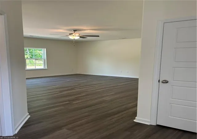 Photo 4 of Single family home for sale at 3516 Wilcox Ct, Greensboro, NC 27405 | MLS# 1211943 | Listing updated on 2026-07-20