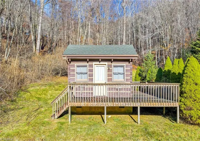 Photo 2 of Single family home for sale at 1451 Elliott Rd, West Jefferson, NC 28694 | MLS# 1228517 | Listing updated on 2026-07-30