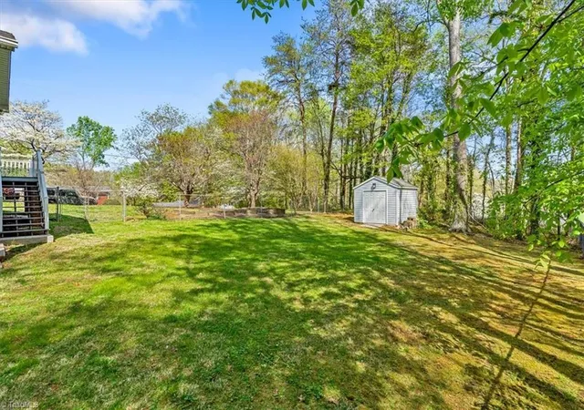 Homes for sale in Reidsville, NC | 1905 Glenn Dr, Reidsville, NC 27320 | MLS# 1214539