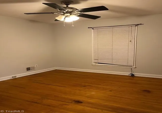 12th image of 5200 Robinwood Dr, Charlotte, NC 28215 | MLS# 1204355