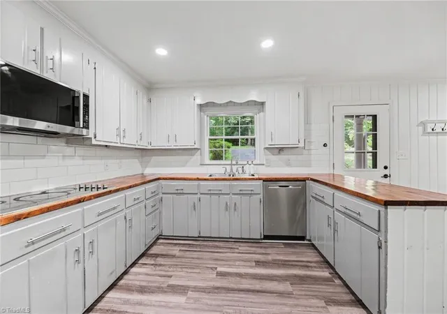 3rd image of 100 Malvern Ct, Winston Salem, NC 27106 | MLS# 1225642
