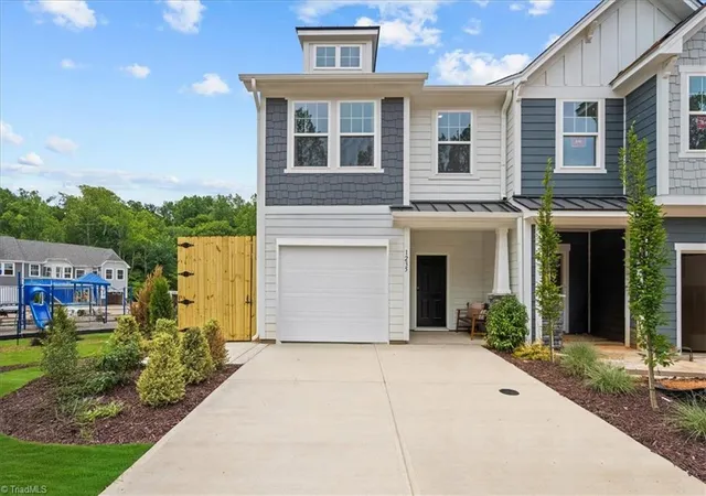 Homes for sale in Mebane, NC | 1300 Hammond Dr, Mebane, NC 27302 | MLS# 1210973