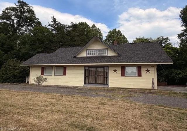 Homes for sale in Danbury, NC | 2600 Nc Hwy 8 N, Danbury, NC 27016 | MLS# 1225035