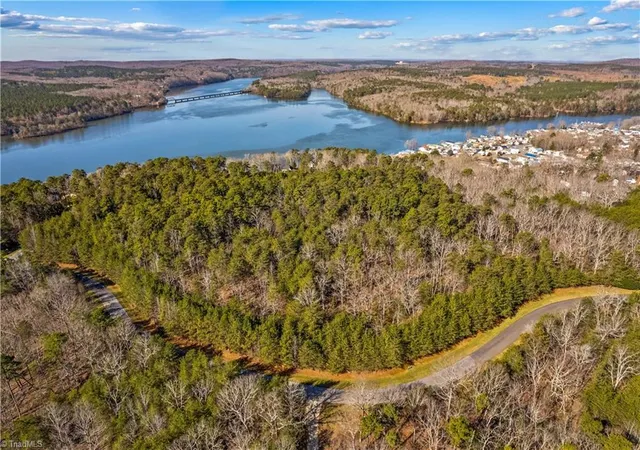 Homes for sale in New London, NC | 642 Whisper Lake Dr, New London, NC 28127 | MLS# 1189999