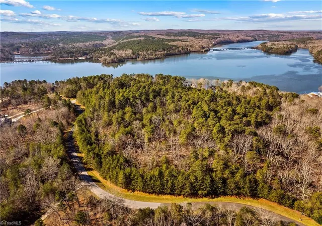Homes for sale in New London, NC | 642 Whisper Lake Dr, New London, NC 28127 | MLS# 1189999