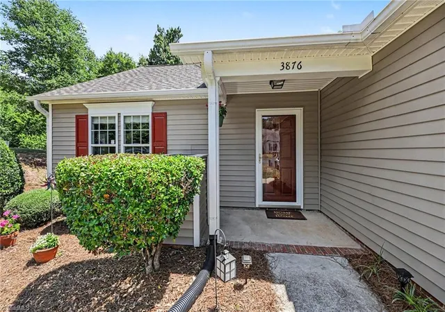 4th image of 3876 Hanley Wy, Walkertown, NC 27051 | MLS# 1224787