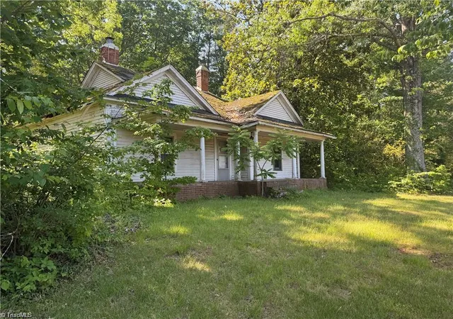 Homes for sale in King, NC | 607 Kirby Rd, King, NC 27021 | MLS# 1225257