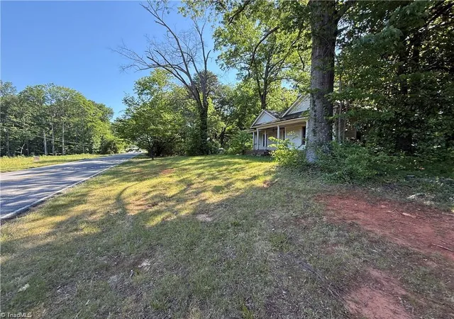 Homes for sale in King, NC | 607 Kirby Rd, King, NC 27021 | MLS# 1225257