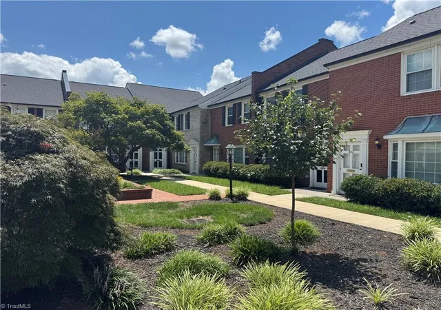 2nd image of 329 Hanover Arms Ct, Winston Salem, NC 27104 | MLS# 1229979