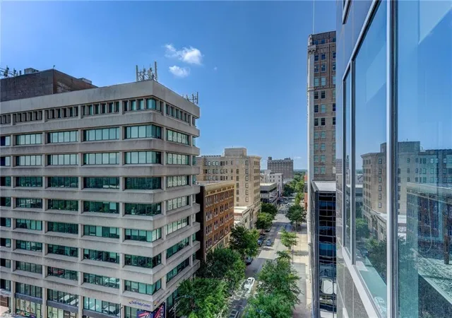 2nd image of 201 Elm St #705, Greensboro, NC 27401 | MLS# 1226935