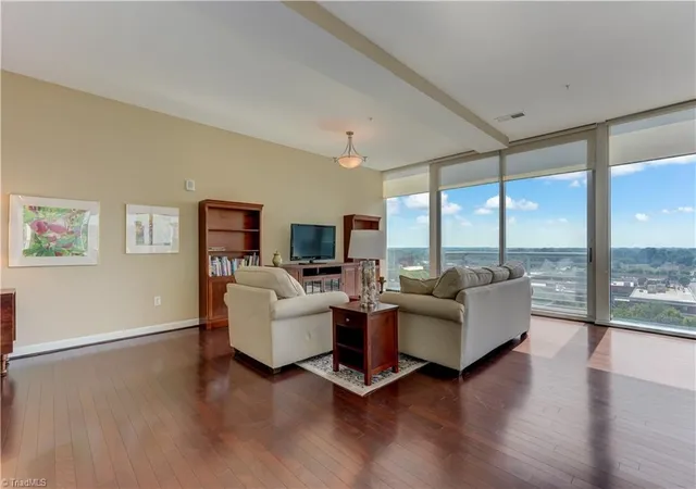 4th image of 201 Elm St #705, Greensboro, NC 27401 | MLS# 1226935