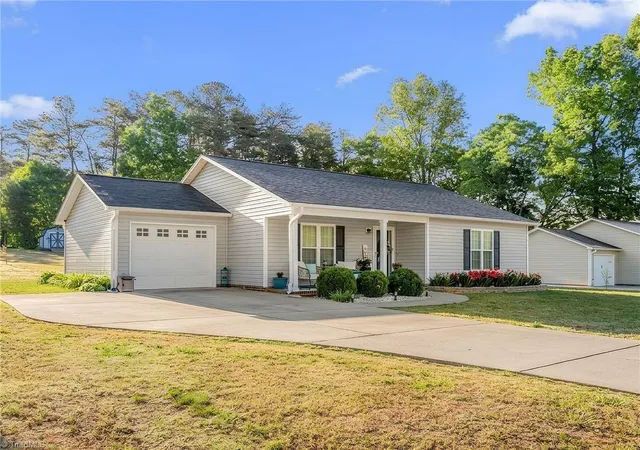 2nd image of 729 Bailey Rd, Winston Salem, NC 27107 | MLS# 1225349