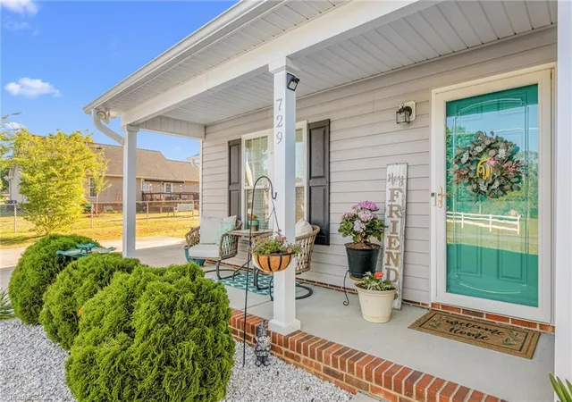 3rd image of 729 Bailey Rd, Winston Salem, NC 27107 | MLS# 1225349