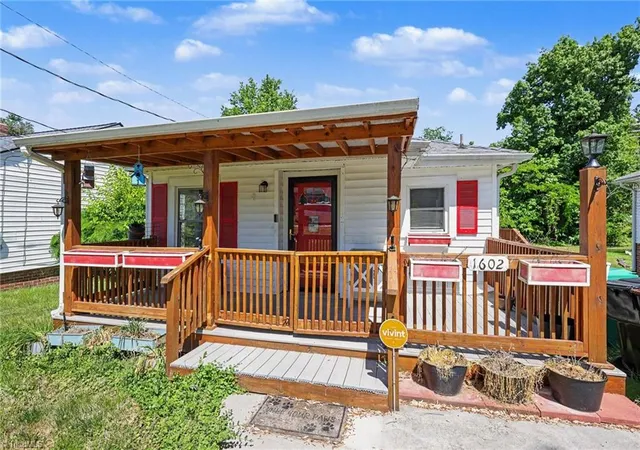 2nd image of 1620 Larkin St, High Point, NC 27262 | MLS# 1219900