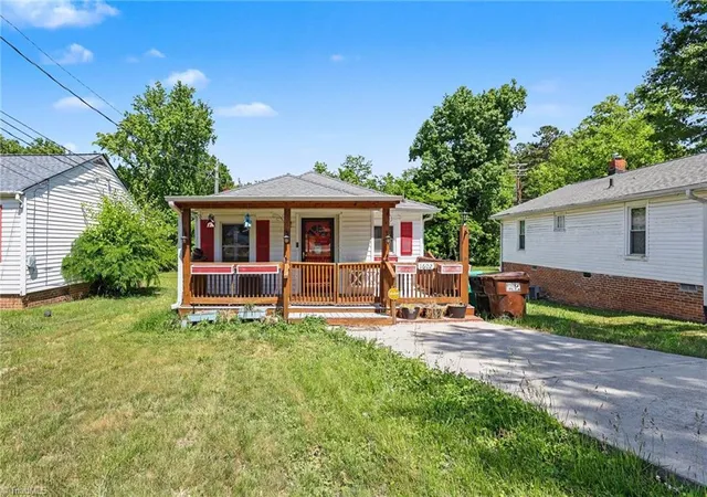 3rd image of 1620 Larkin St, High Point, NC 27262 | MLS# 1219900