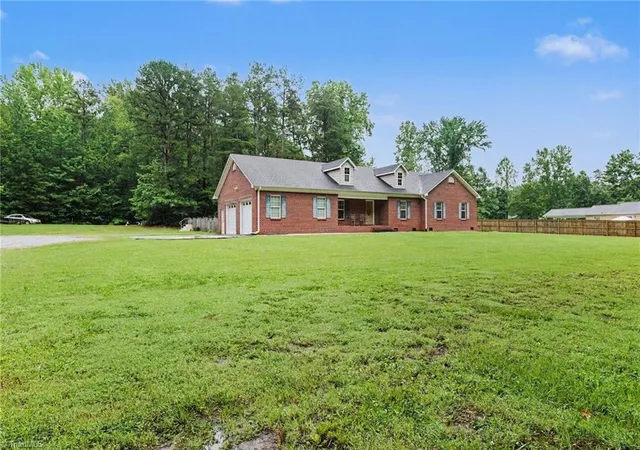 Photo 1 of Single family home for sale at 373 Bradley Tysinger Rd, Lexington, NC 27295 | MLS# 1227003 | Listing updated on 2026-08-12