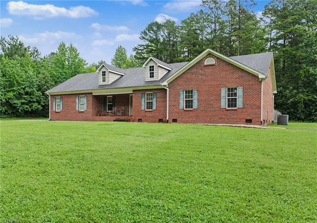 Photo 2 of Single family home for sale at 373 Bradley Tysinger Rd, Lexington, NC 27295 | MLS# 1227003 | Listing updated on 2026-08-12