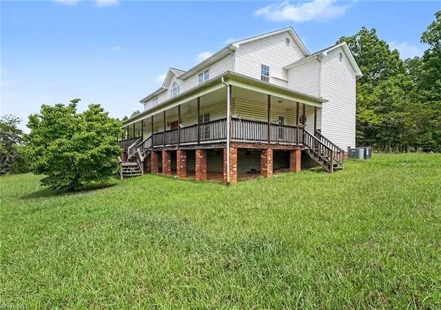 Photo 3 of Single family home for sale at 501 Garner Dr, Denton, NC 27239 | MLS# 1232988 | Listing updated on 2026-09-14