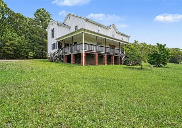 Photo 3 of Single family home for sale at 501 Garner Dr, Denton, NC 27239 | MLS# 1232988 | Listing updated on 2026-09-30