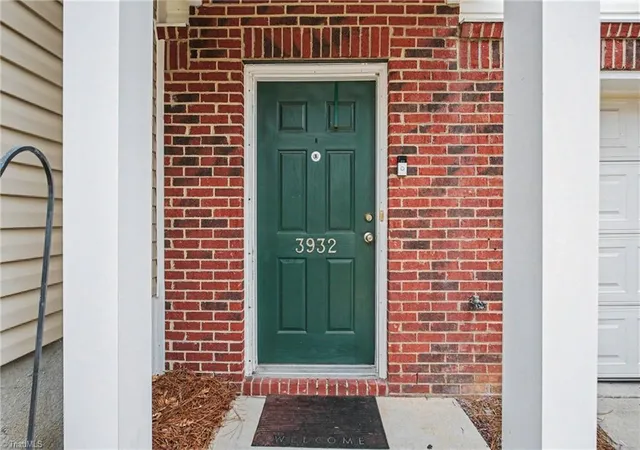 Photo 3 of Single family home for sale at 3932 Tarrant Tr Cir, High Point, NC 27265 | MLS# 1228463 | Listing updated on 2026-08-24