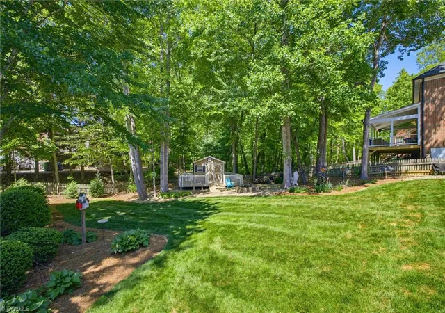 39th image of 212 Oakmont Cir, Kernersville, NC 27284 | MLS# 1216921