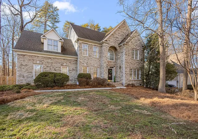 Photo 2 of Single family home for sale at 3101 Lodge Dr, Jamestown, NC 27282 | MLS# 1229873 | Listing updated on 2026-09-16