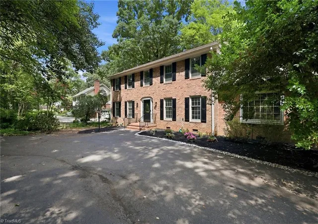 Photo 3 of Sale Pending at 1310 Westridge Rd, Greensboro, NC 27410 | MLS# 1228388 | Listing updated on 2026-09-22