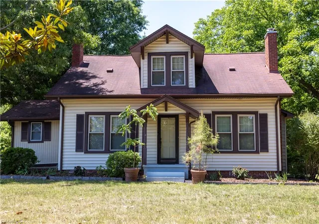 Homes for sale in Walnut Cove, NC | 7384 Walnut Cove Rd, Walnut Cove, NC 27052 | MLS# 1221829