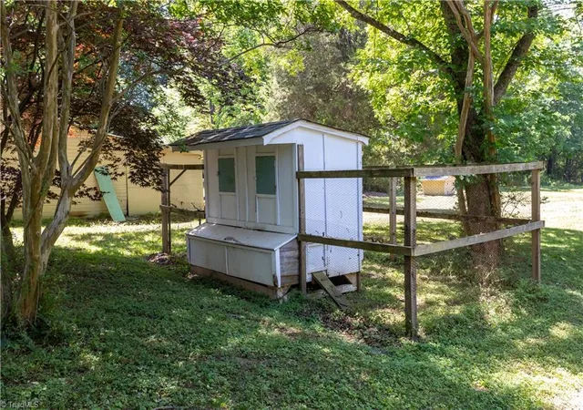 Homes for sale in Walnut Cove, NC | 7384 Walnut Cove Rd, Walnut Cove, NC 27052 | MLS# 1221829