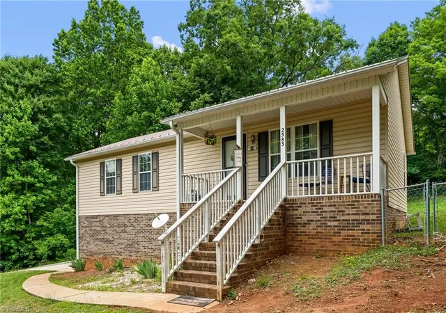 Homes for sale in Lexington, NC | 2383 Burkhart Rd, Lexington, NC 27292 | MLS# 1222652