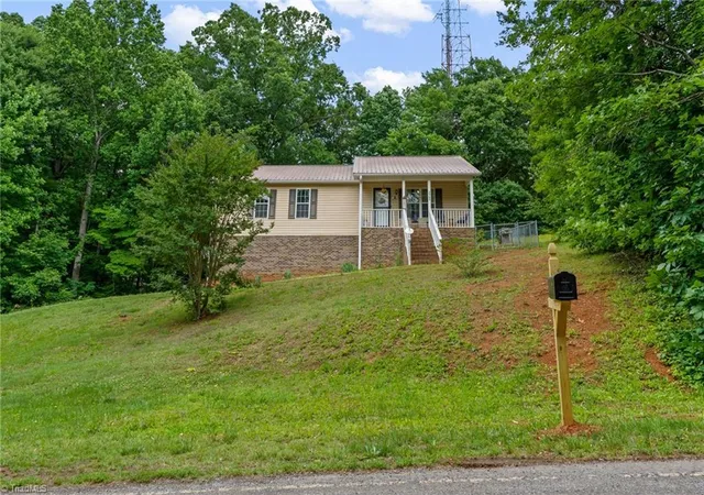 Homes for sale in Lexington, NC | 2383 Burkhart Rd, Lexington, NC 27292 | MLS# 1222652