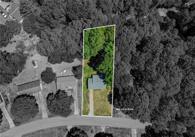 Photo 3 of Single family home for sale at 1404 Ballymena Dr, Reidsville, NC 27320 | MLS# 1231570 | Listing updated on 2026-09-18