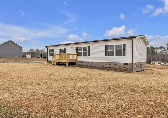 4th image of 4433 Old Us Hwy 421, Hamptonville, NC 27020 | MLS# 1217367