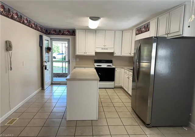 5th image of 184 Shamrock Ave, Mount Airy, NC 27030 | MLS# 1220438