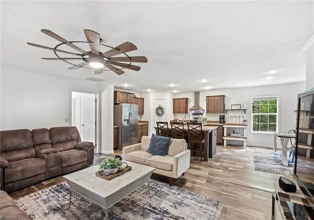 Photo 3 of Sale Pending at 300 S Union Grv Rd, Lexington, NC 27295 | MLS# 1227563 | Listing updated on 2026-08-23