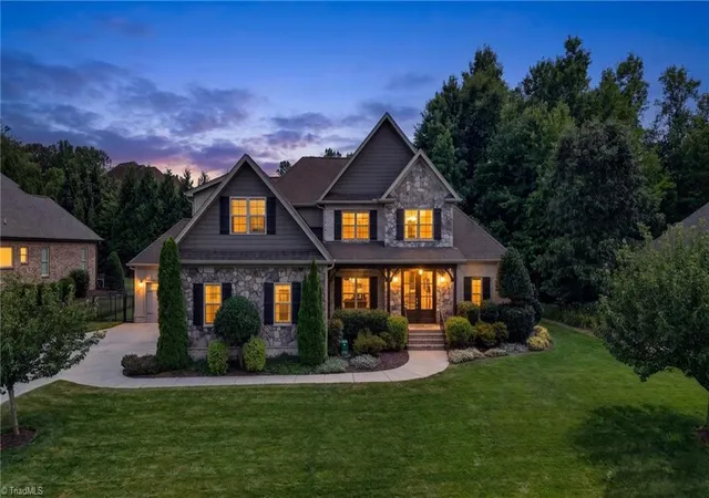 1st image of 820 Dunleigh Dr, Burlington, NC 27215 | MLS# 1227150