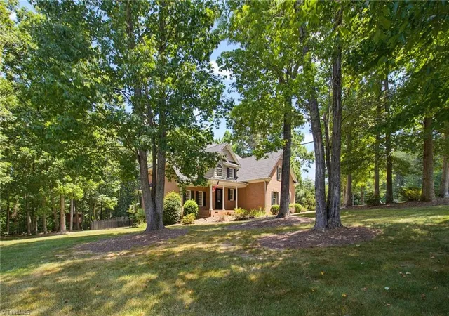 2nd image of 7132 Pleasant Oaks Rd, Greensboro, NC 27410 | MLS# 1226705