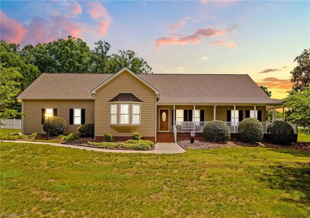 Homes for sale in Salisbury, NC | 101 Devonshire Ln, Salisbury, NC 28146 | MLS# 1222826