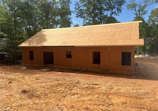 3rd image of 4864 Creeks Crossing Rd, Asheboro, NC 27205 | MLS# 1224749